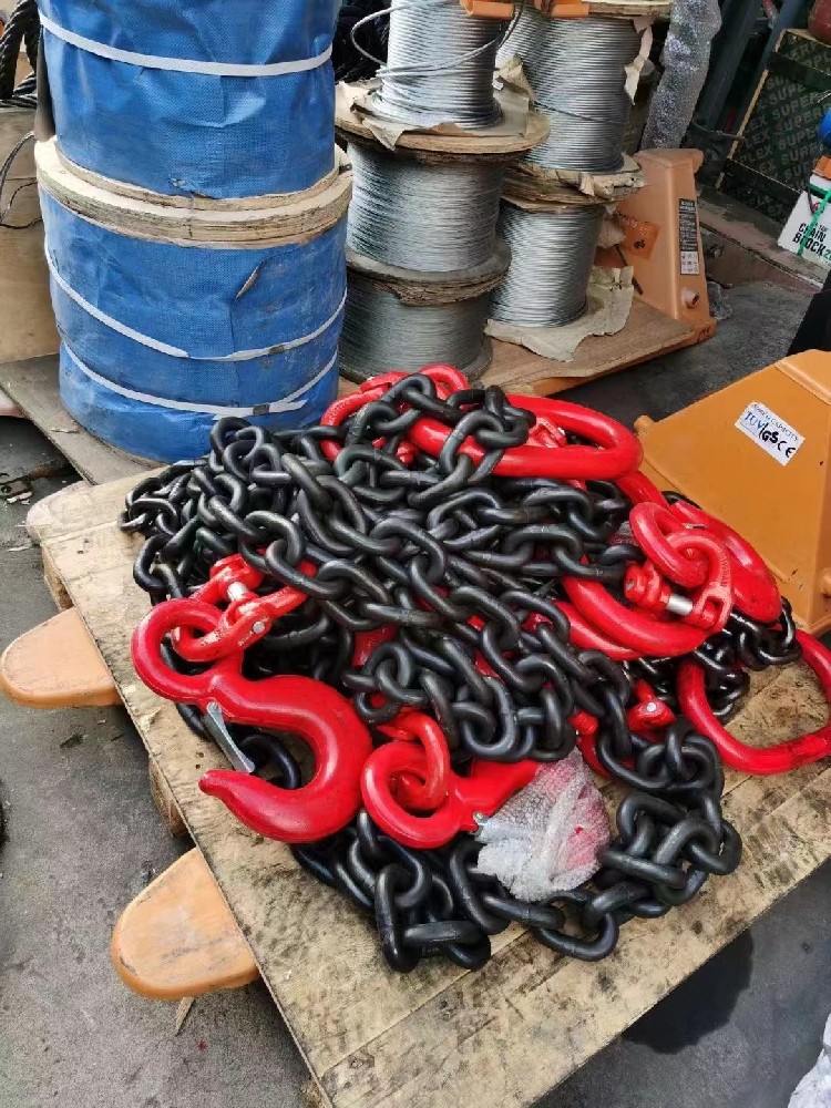 Chain Rigging Equipment & Accessories: A Field Guide