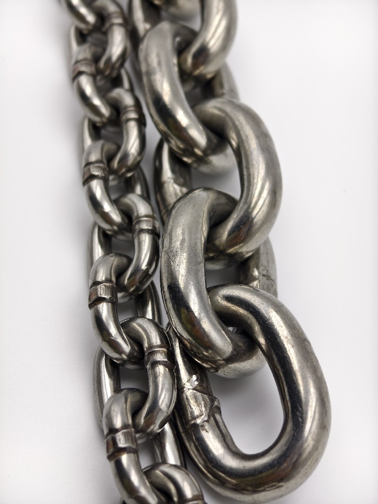 Single Leg Lifting Chain: G80 vs G80 Stainless