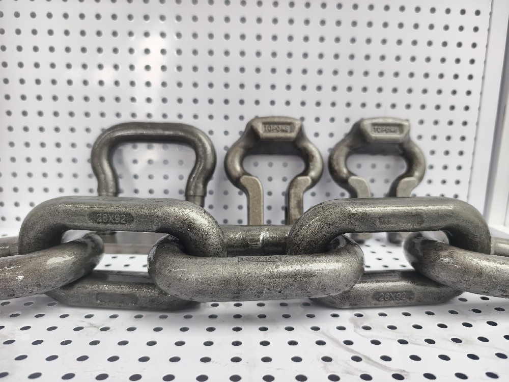 What Do All Chain Hoists Use to Lift Heavy Loads?